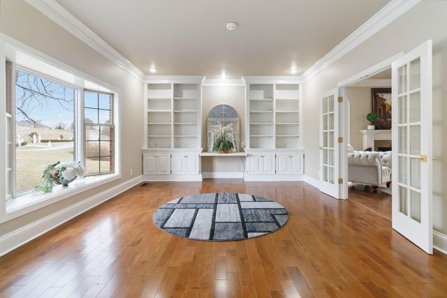 484 Woods Edge Drive, London, KY 40741