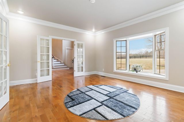 484 Woods Edge Drive, London, KY 40741