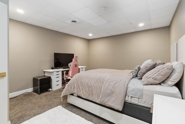 484 Woods Edge Drive, London, KY 40741