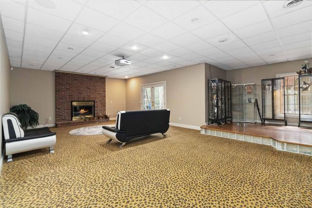 484 Woods Edge Drive, London, KY 40741