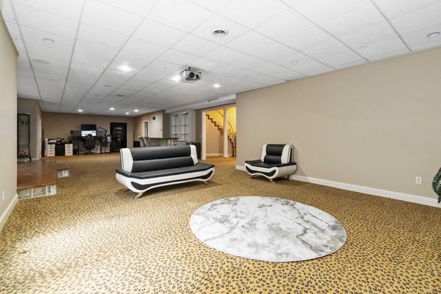 484 Woods Edge Drive, London, KY 40741