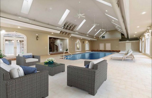 484 Woods Edge Drive, London, KY 40741