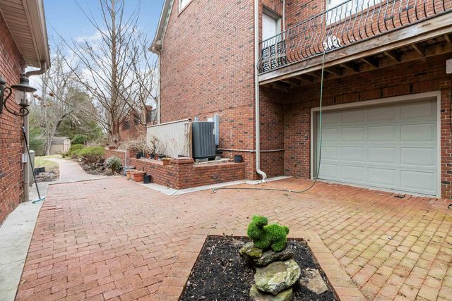 484 Woods Edge Drive, London, KY 40741