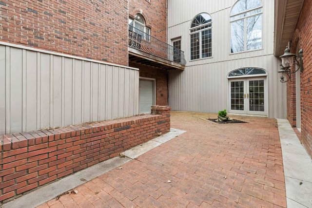 484 Woods Edge Drive, London, KY 40741