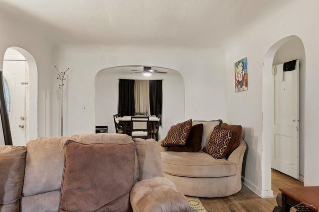 3734 Sheridan Road, Saginaw, MI 48601