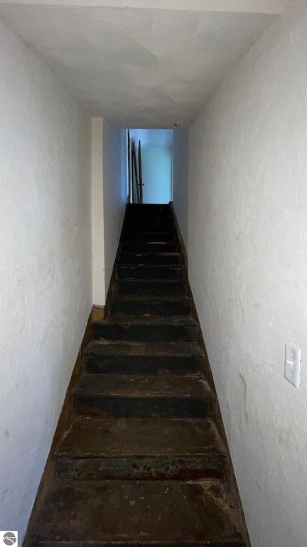 Image 19 of property listing at 108 S Pine, St Louis, MI 48880