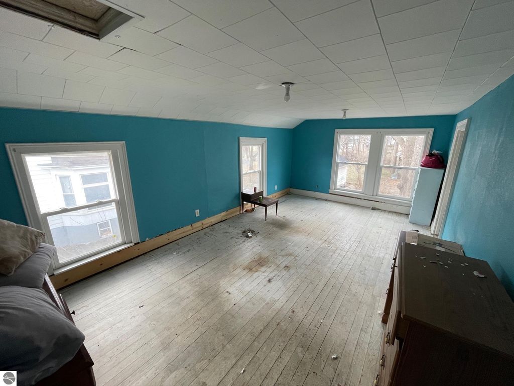 Image 21 of property listing at 108 S Pine, St Louis, MI 48880