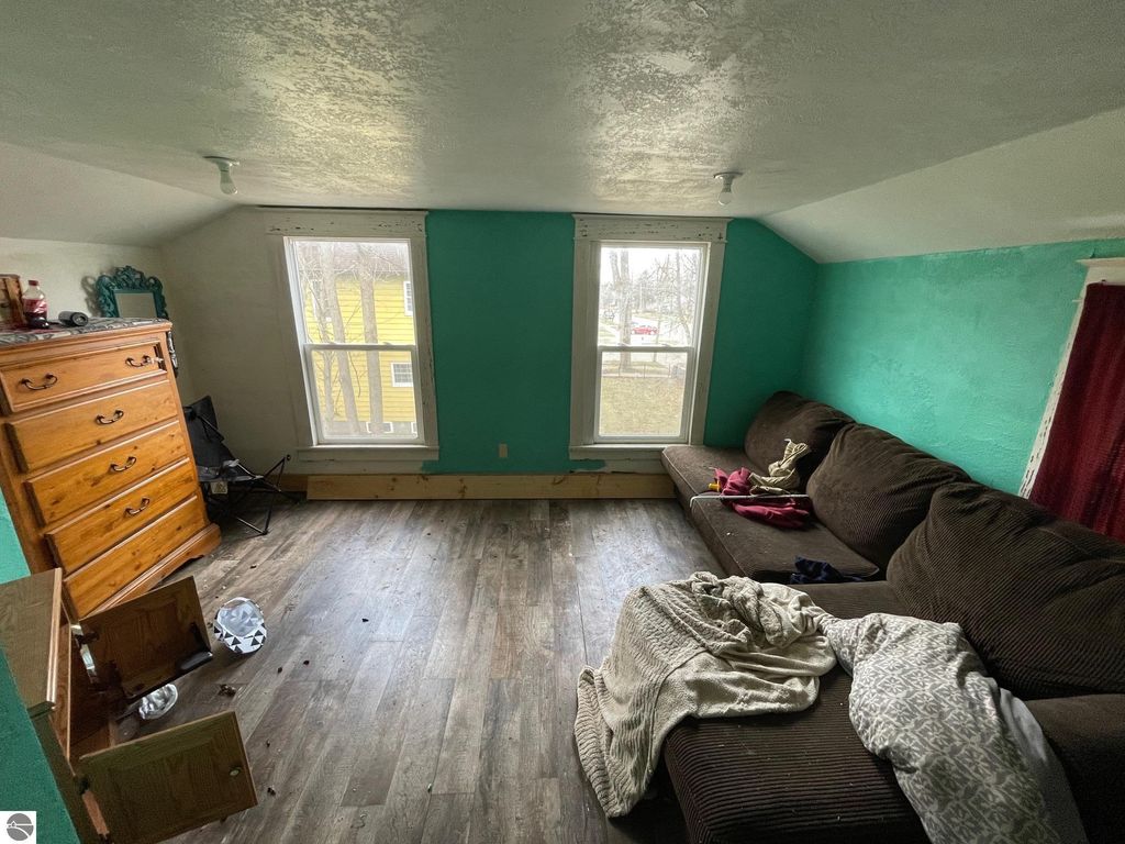 Image 22 of property listing at 108 S Pine, St Louis, MI 48880