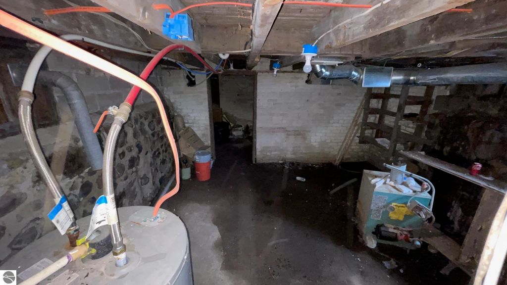 Image 24 of property listing at 108 S Pine, St Louis, MI 48880