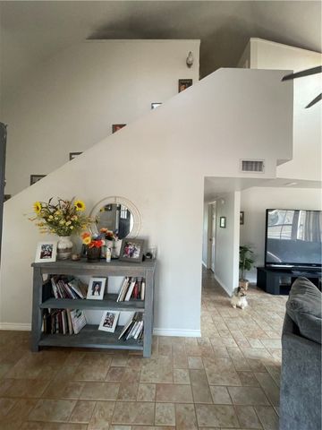 828 Stacie St, Kingsville, TX 78363