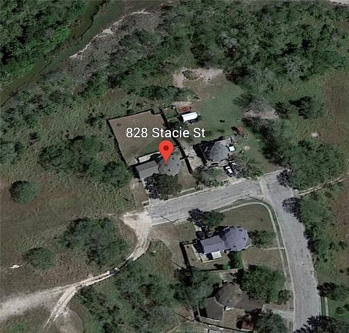 828 Stacie St, Kingsville, TX 78363
