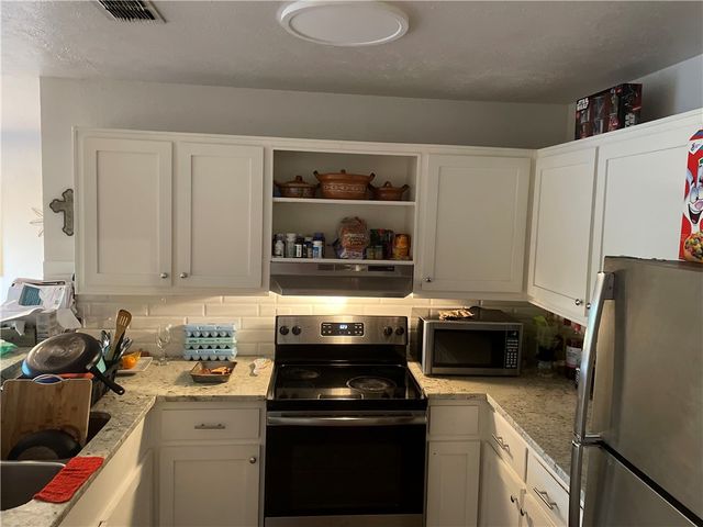 828 Stacie St, Kingsville, TX 78363