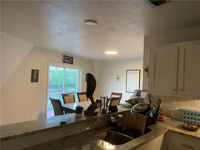 828 Stacie St, Kingsville, TX 78363