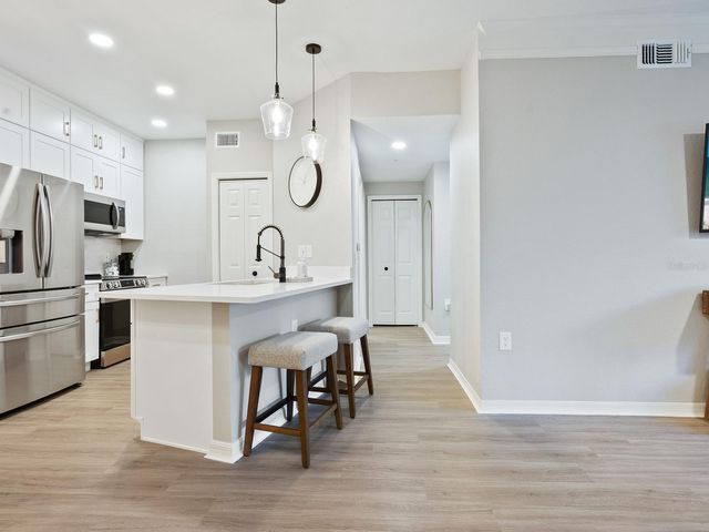 5168 NORTHRIDGE ROAD 102, Sarasota, FL 34238