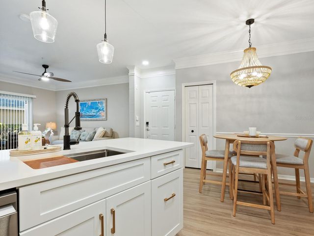 5168 NORTHRIDGE ROAD 102, Sarasota, FL 34238