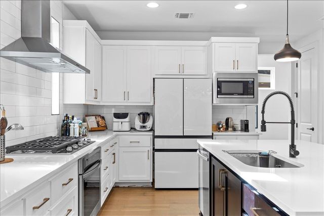 4201 Clawson RD, Austin, TX 78704