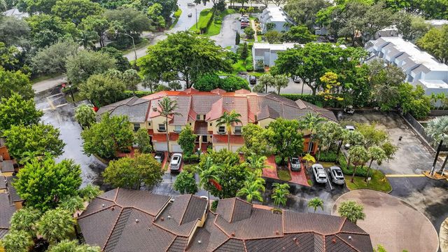 2932 Deer Creek Country Club Boulevard 2932, Deerfield Beach, FL 33442