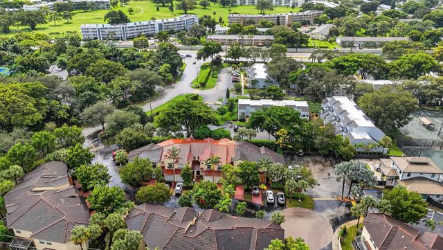 2932 Deer Creek Country Club Boulevard 2932, Deerfield Beach, FL 33442