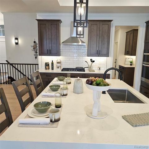 50079 Mustang Drive, Macomb, MI 48042