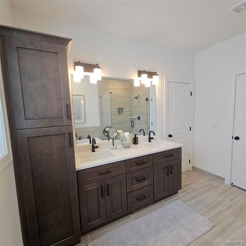 50079 Mustang Drive, Macomb, MI 48042