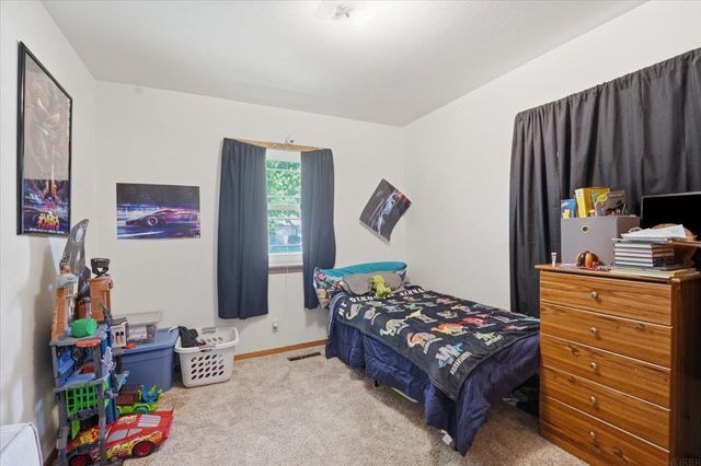 609 west Street, Alden, IA 50006