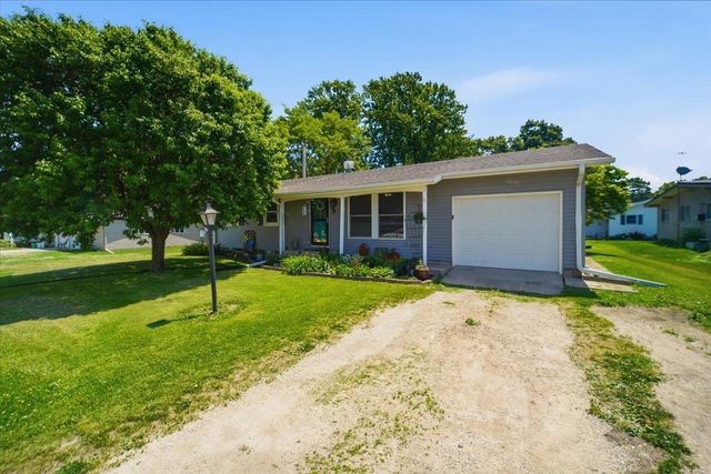 609 west Street, Alden, IA 50006