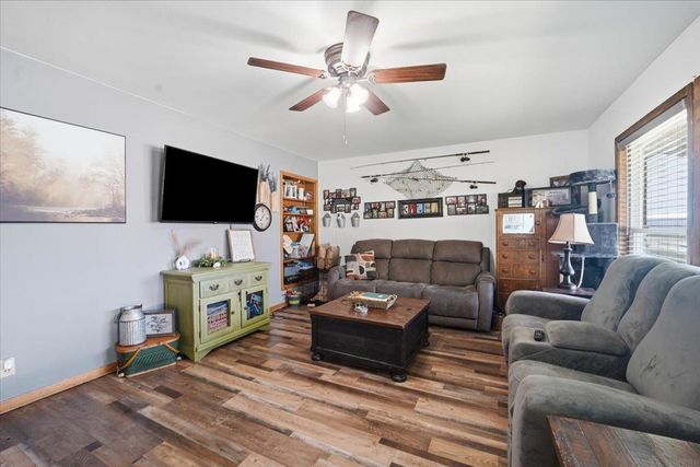 609 west Street, Alden, IA 50006