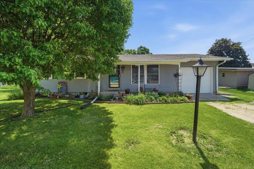 609 west Street, Alden, IA 50006