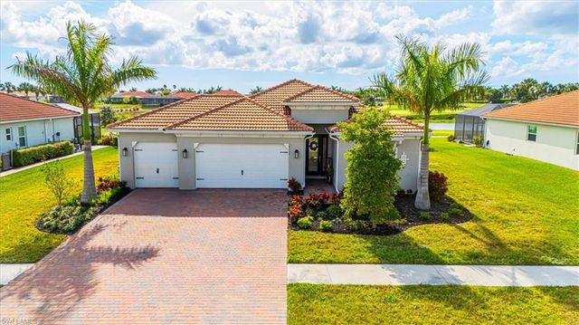 18750 Lake Hammock DR, Naples, FL 34114