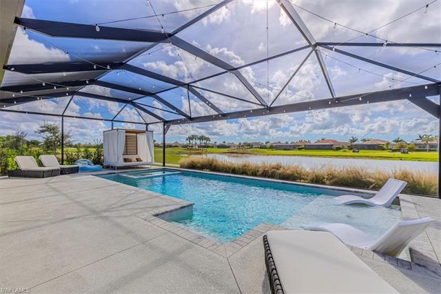 18750 Lake Hammock DR, Naples, FL 34114