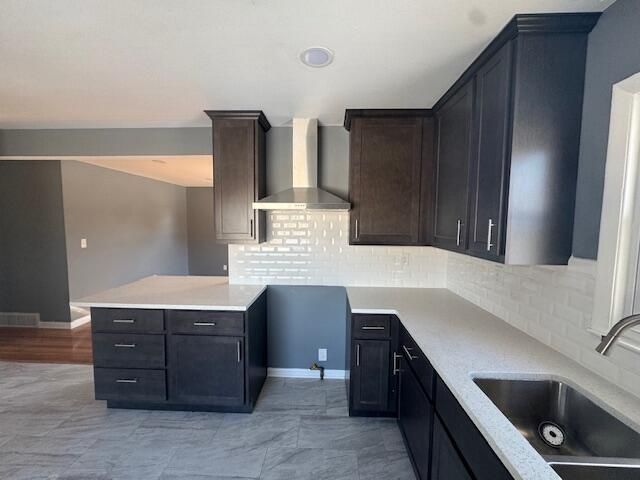 7720 W Bobolink AVENUE, Milwaukee, WI 53218