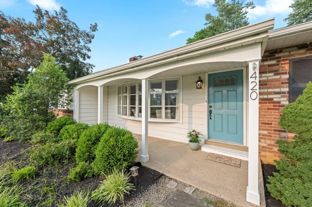 420 BISHOP HOLLOW RD, Newtown Square, PA 19073
