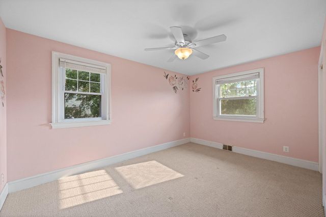 420 BISHOP HOLLOW RD, Newtown Square, PA 19073