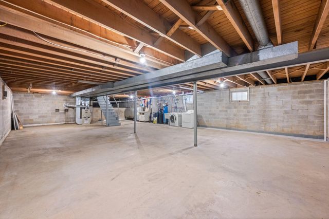420 BISHOP HOLLOW RD, Newtown Square, PA 19073