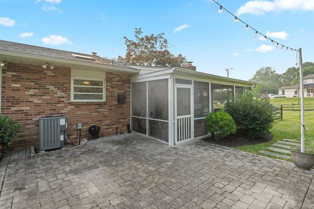 420 BISHOP HOLLOW RD, Newtown Square, PA 19073