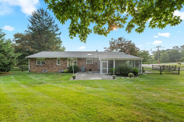 420 BISHOP HOLLOW RD, Newtown Square, PA 19073