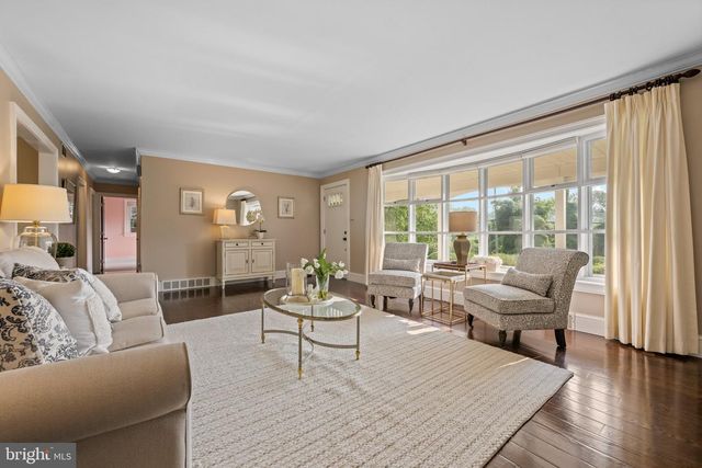 420 BISHOP HOLLOW RD, Newtown Square, PA 19073