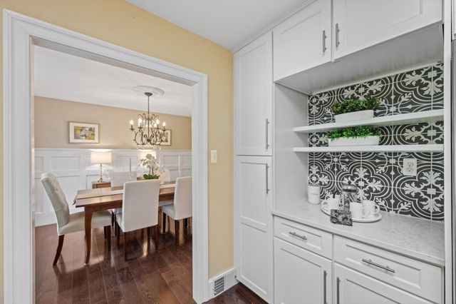 420 BISHOP HOLLOW RD, Newtown Square, PA 19073