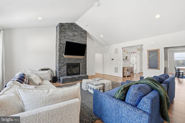 10580 MANLEY RD, Nokesville, VA 20181