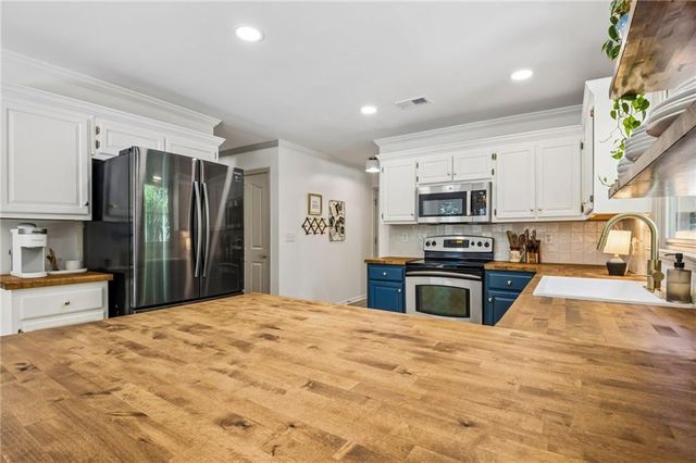 2970 Ashton Pointe Circle, Dacula, GA 30019