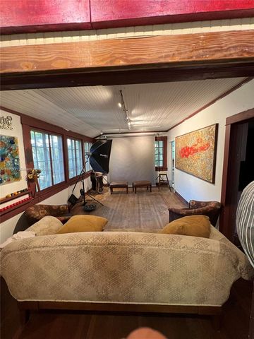 6810 Maynada St, Coral Gables, FL 33146