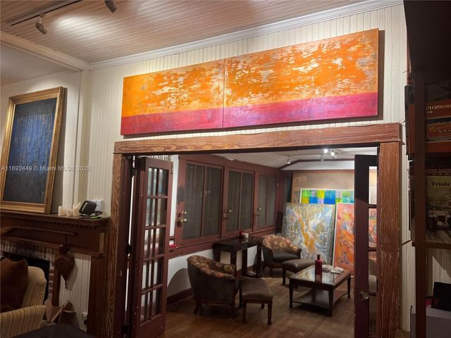 6810 Maynada St, Coral Gables, FL 33146