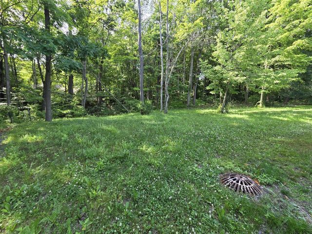 17643 Summerhill Lane, New Buffalo, MI 49117