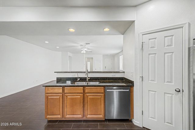 859 E ABERDEEN Drive, Gilbert, AZ 85298