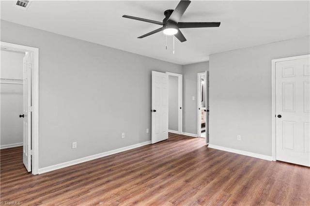 1650 W Clemmonsville Road, Winston-salem, NC 27127