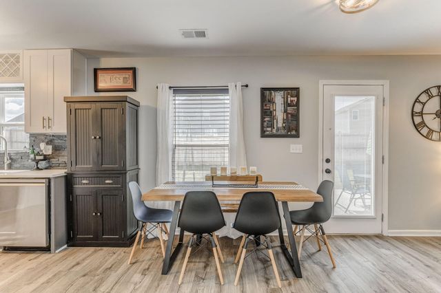 803 Riverside Drive, Calhoun, GA 30701