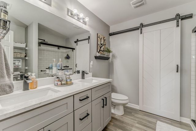 803 Riverside Drive, Calhoun, GA 30701