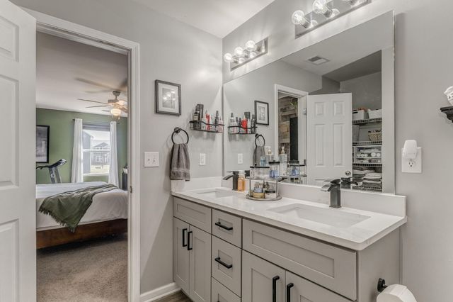 803 Riverside Drive, Calhoun, GA 30701