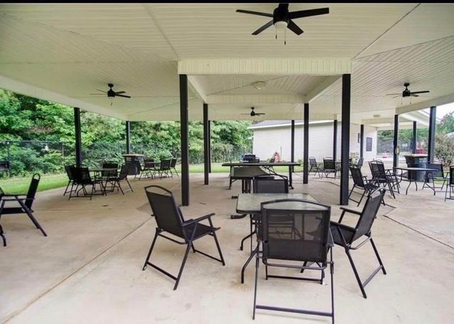 803 Riverside Drive, Calhoun, GA 30701