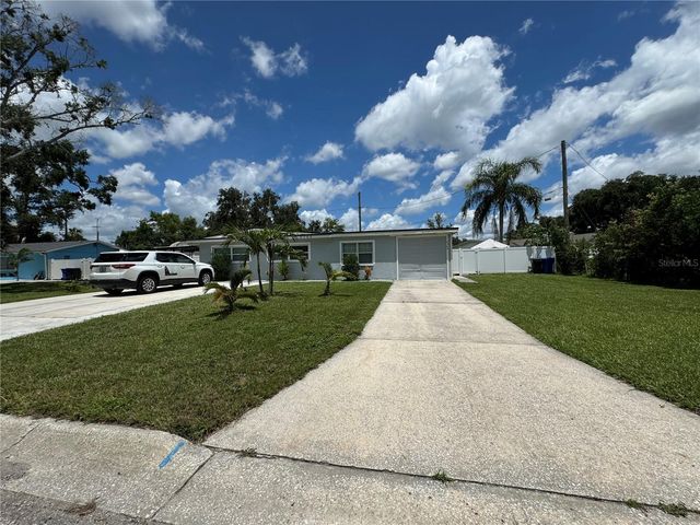 2702 CAMPUS HILL DRIVE, Tampa, FL 33612